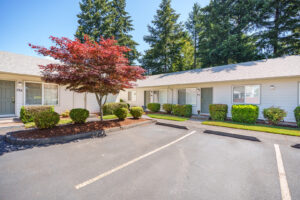133-143-Friendship-Ave-SE-Salem_16