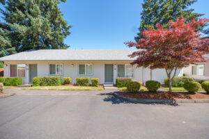 133-143-Friendship-Ave-SE-Salem_17