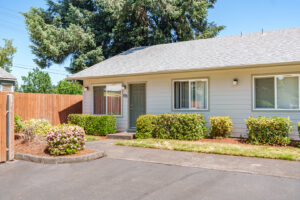 133-143-Friendship-Ave-SE-Salem_18