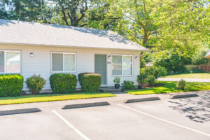 133-143-Friendship-Ave-SE-Salem_19