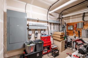 33845-Highway-99E-41