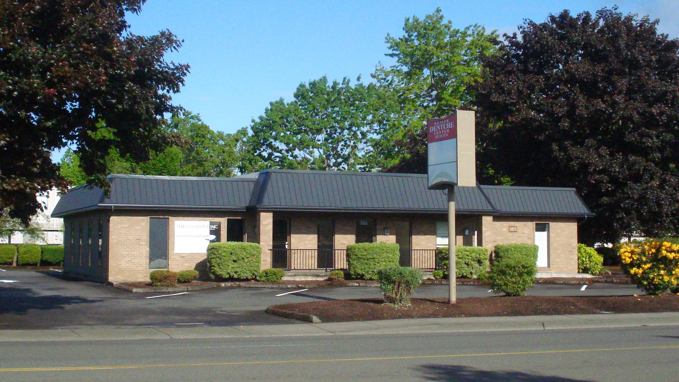 SMI Real Estate - 3855 River Rd N, Keizer, OR 97303