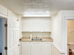 5044-Commercial-St-SE-21